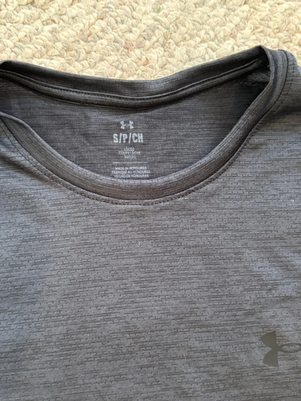 Under Armour Tank Top Size Small HeatGear Athletic Sleeveless Gray Shirt - Picture 5 of 12